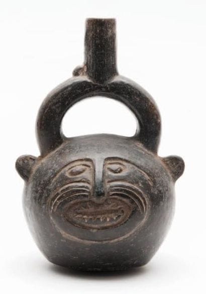 Vase à anses en étrier Pérou (culture Chimu,...