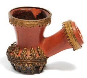 Pipe tunisienne (Ancienne fabrique de Marseille)...