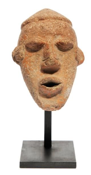 Tête de personnage Delta intérieur du Niger,...