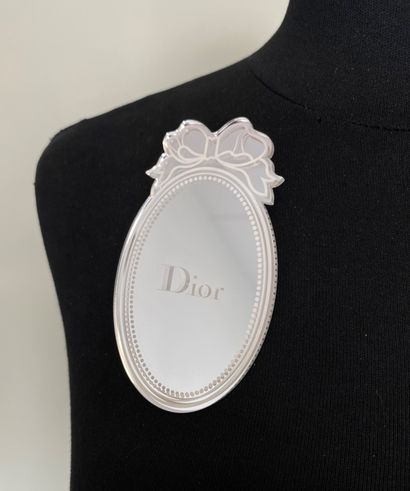 CHRISTIAN DIOR Oval mirror brooch in Louis...