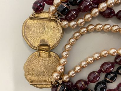 ISABEL CANOVAS Necklace with 3 rows of red...