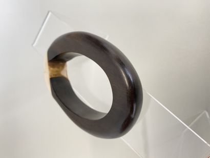 CATHERINE NOLL Free form wood and bone bracelet...