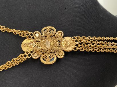 CHANEL Gold-plated metal necklace with 2...