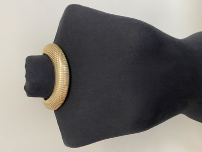 Tubo Gaz necklace in gold metal - unsigned...