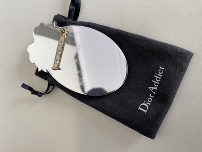 CHRISTIAN DIOR Oval mirror brooch in Louis...
