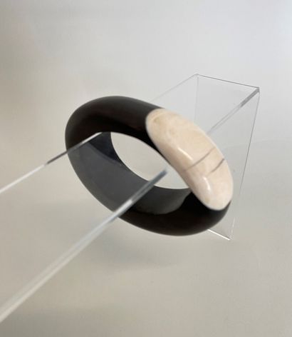 CATHERINE NOLL Free form wood and bone bracelet...