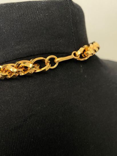 CHRISTIAN DIOR Necklace in gold-plated metal...