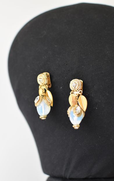 LINA BARETTI Paire de clips d'oreilles feuilles...