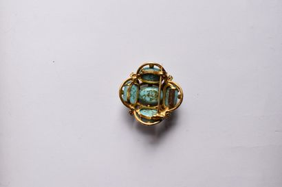 CHANEL par ROBERT GOOSSENS Broche écusson...