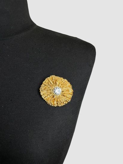 YVES SAINT LAURENT Made in France par ROBERT...