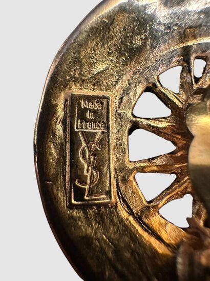 YVES SAINT LAURENT Made in France par ROBERT...