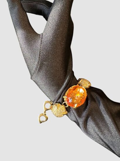 YVES SAINT LAURENT Made in France par ROBERT...