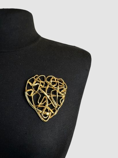YVES SAINT LAURENT Made in France par ROBERT...