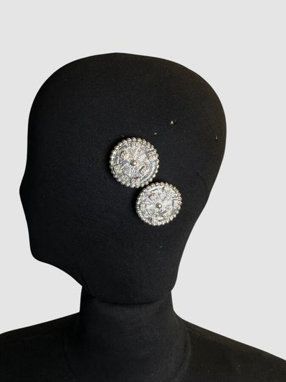 YVES SAINT LAURENT Made in France par ROBERT...