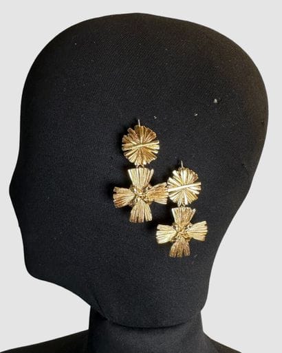 YVES SAINT LAURENT Made in France par ROBERT...