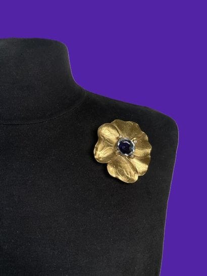 YVES SAINT LAURENT Made in France by ROBERT...