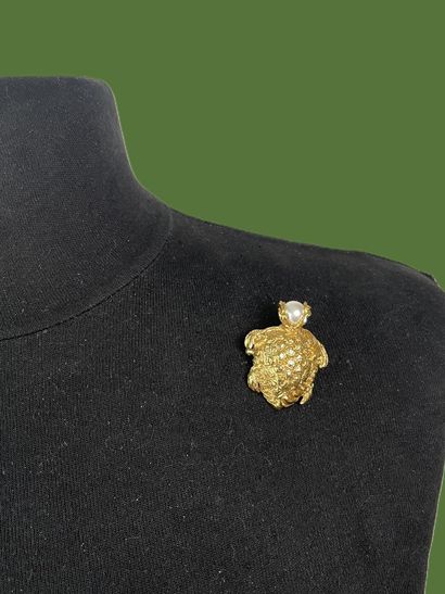 YVES SAINT LAURENT Made in France by ROBERT...