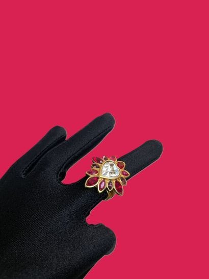 YVES SAINT LAURENT Heart flower ring in gilded...