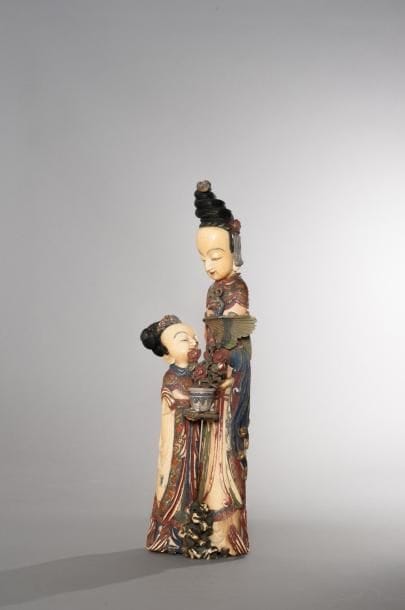 CHINE
Sujet en ivoire polychrome représentant...