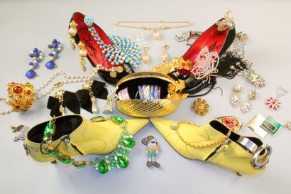 Paire de boucles d'oreilles feuillage en...
