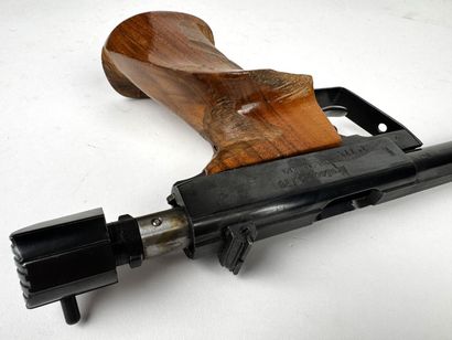 **Catégorie B.** Pistolet de tir à un coup...
