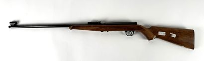 **Catégorie B.** Une carabine automatique...
