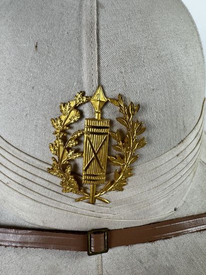 Rare casque tropical d'officier britannique...