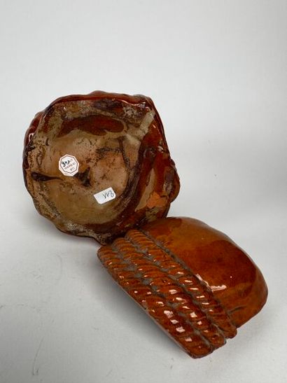 Large tobacco jar depicting the head of Abdel...