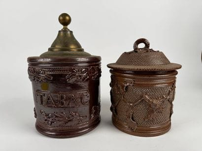 Grand pot à tabac de négociant décoré de...