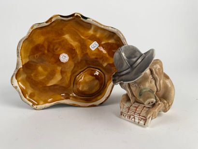 Tobacco jar.
Smoker's set, barbotine - France...