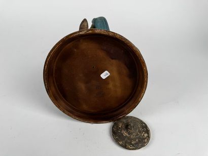 Tobacco jar.
Polychrome terracotta (Bohemian).
Circa...