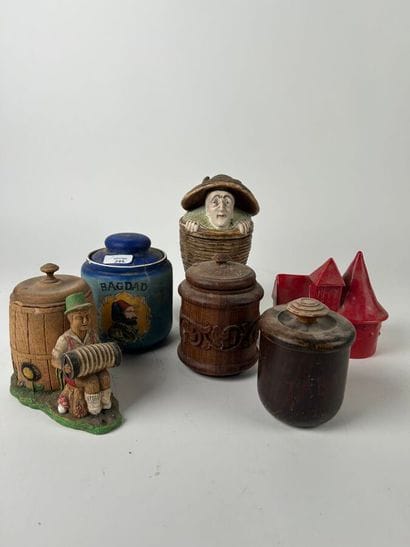 A tobacco jar made of crackled porcelain,...