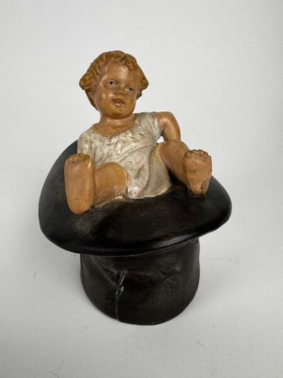 Pot à tabac
Terre cuite polychrome lustrée
Bohême...