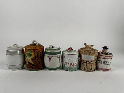 Lot de plusieurs pots à tabac
Biscuit partiellement...