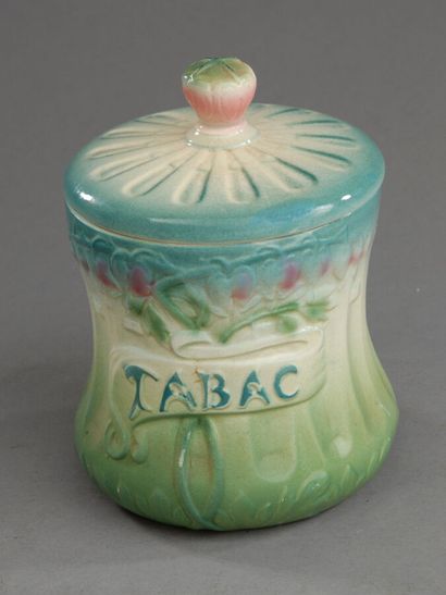 Série de plusieurs pots à tabac
Barbotine...