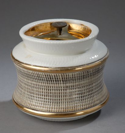 3 pots à tabac
Grès fin XIXe, début XXe siècle
Pot...