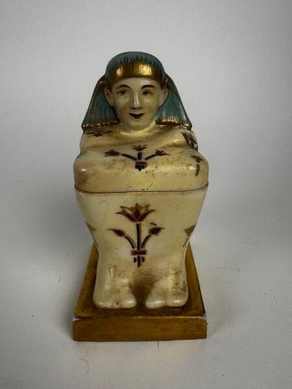Tobacco jar
Limoges porcelain, 1950
An Egyptian...
