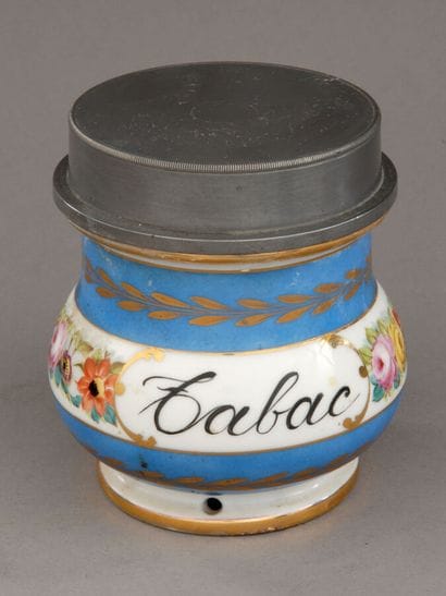 Pot à tabac ventru avec couvercle interne...