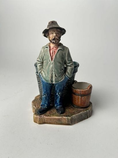 Tobacco jar 
Barbotine 