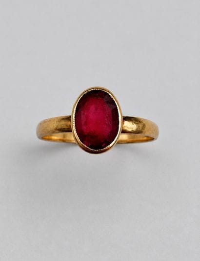 Petite bague or et pierre fantaisie 1,8 g...