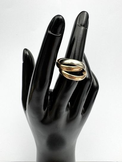 Trois anneaux dans le goût de Cartier, or,...