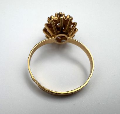 Bague or simili diamants 2,6 g brut
taille...