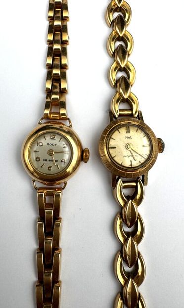 Deux montres de dame or 18K 15,4 gr brut...