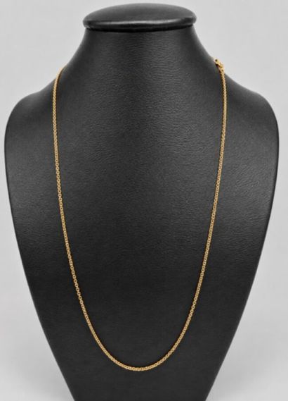 Une chaine or 18K maille gourmette
Longueur...
