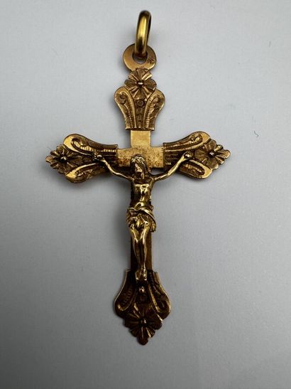 Croix en or 18 d 2,7 g net environ. Époque...