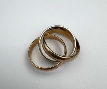 Trois anneaux dans le goût de Cartier, or,...
