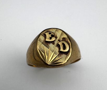 Chevalière or 9 k 3,4 g env monogrammée 