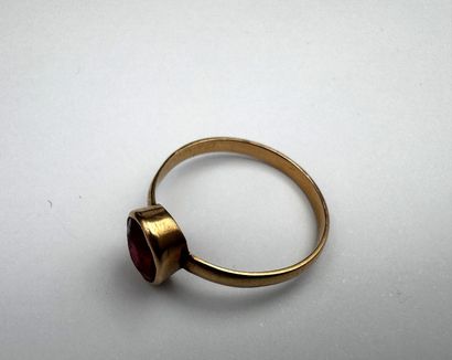 Petite bague or et pierre fantaisie 1,8 g...