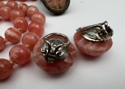 Collier, boucles d'oreilles et bague en ...