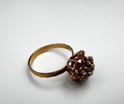 Bague or simili diamants 2,6 g brut
taille...